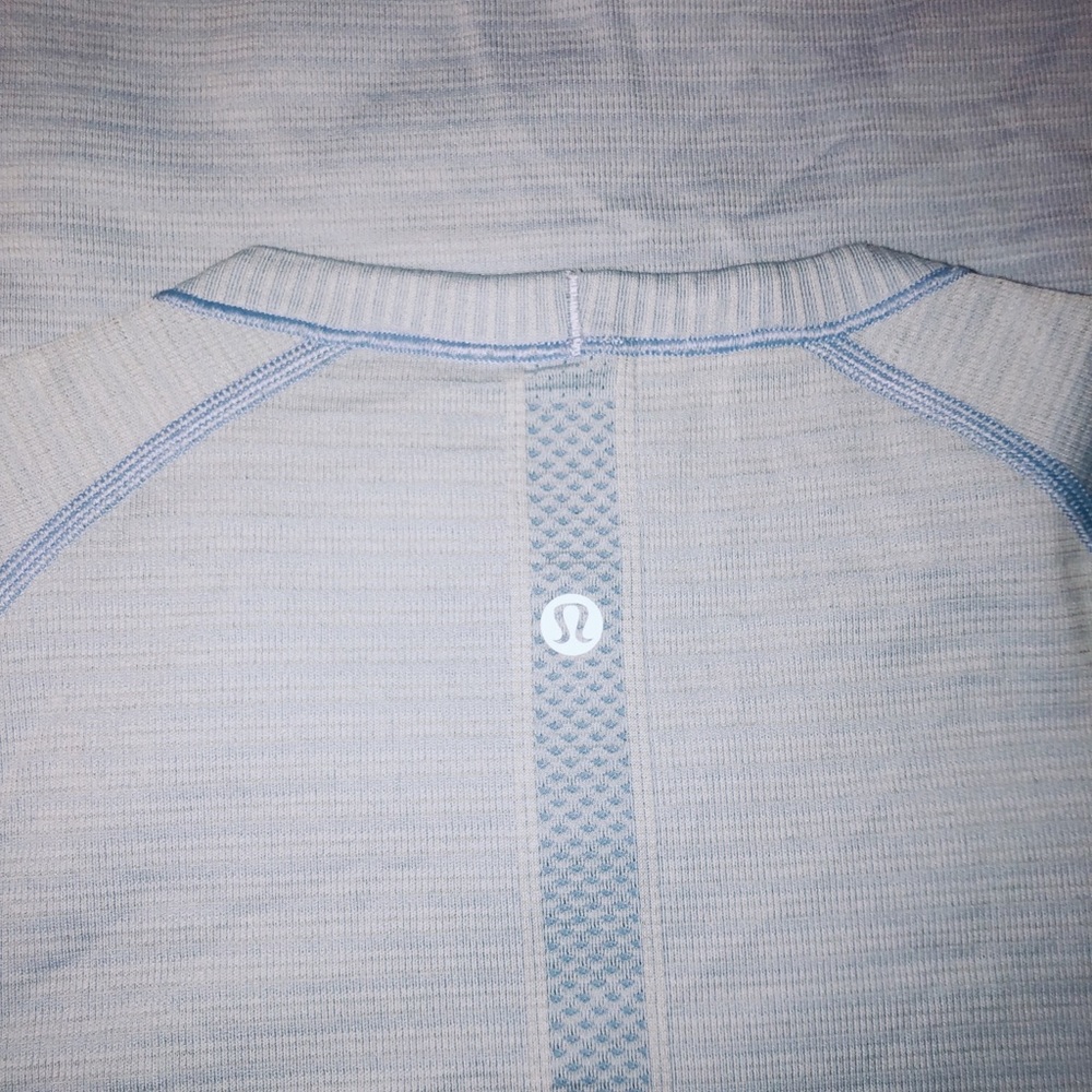 NWOT LULULEMON💜 Short Sleeve Top